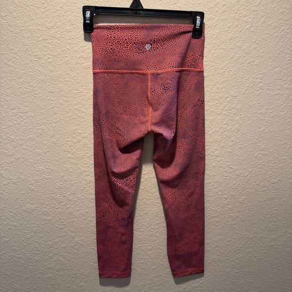 Lululemon size 4 Wunder Train High Rise Orange Crackle 23” - Picture 5 of 9